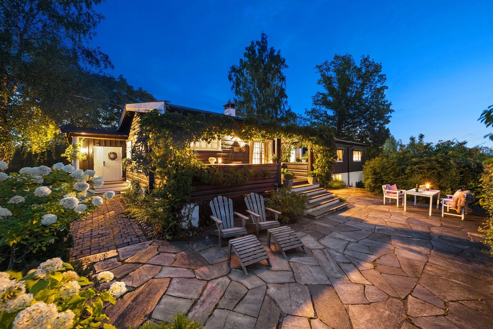 Velkommen til Åsliveien 13 - Presentert av Christian Salvesen hos Aktiv Asker. Galleribilde