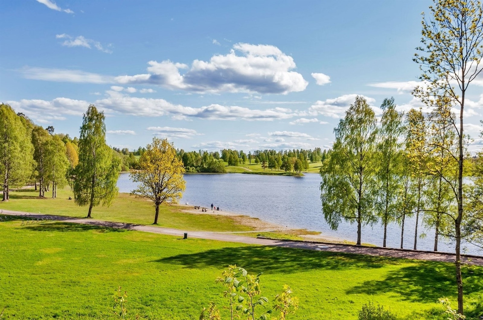 Bogstadvannet ligger innenfor gangavstand. Galleribilde