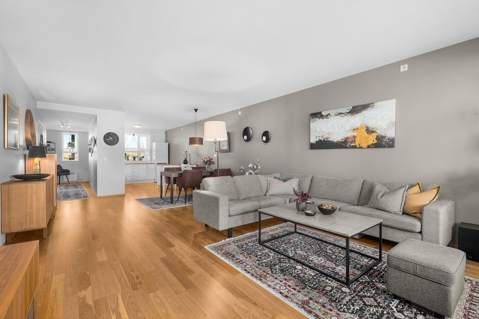 Aktiv Eiendomsmegling v/ Line Stuve presenterer Eivensstuen 2! Galleribilde