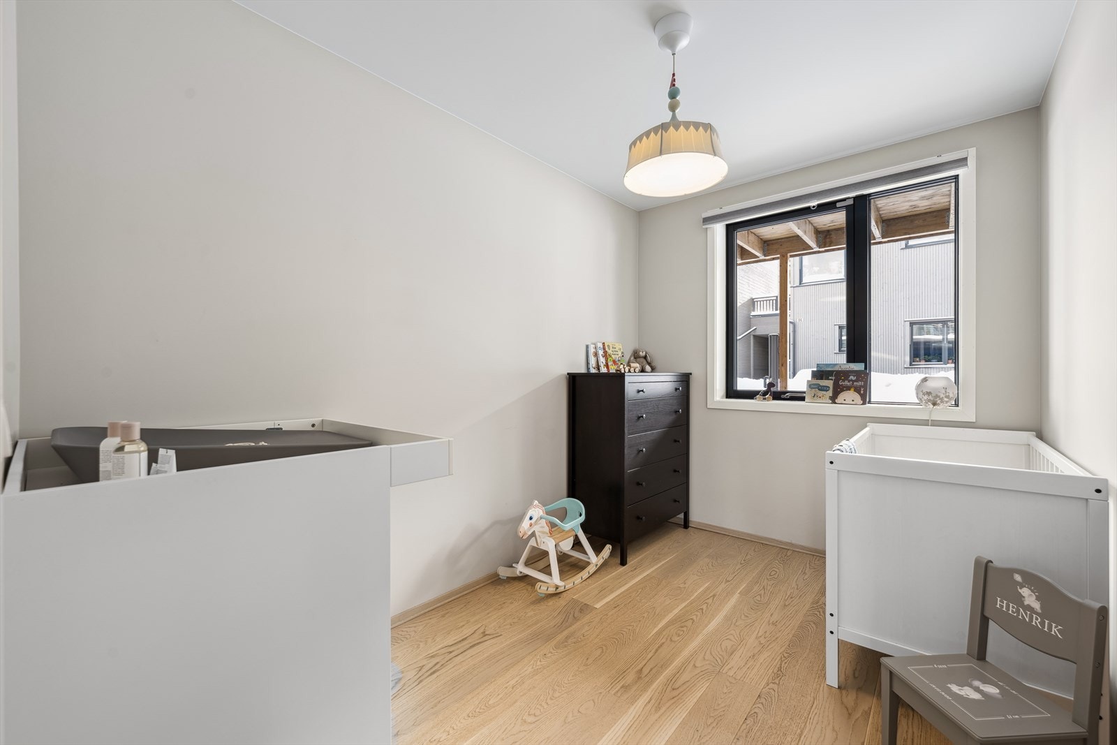 Soverommene er lyse og luftige. Galleribilde