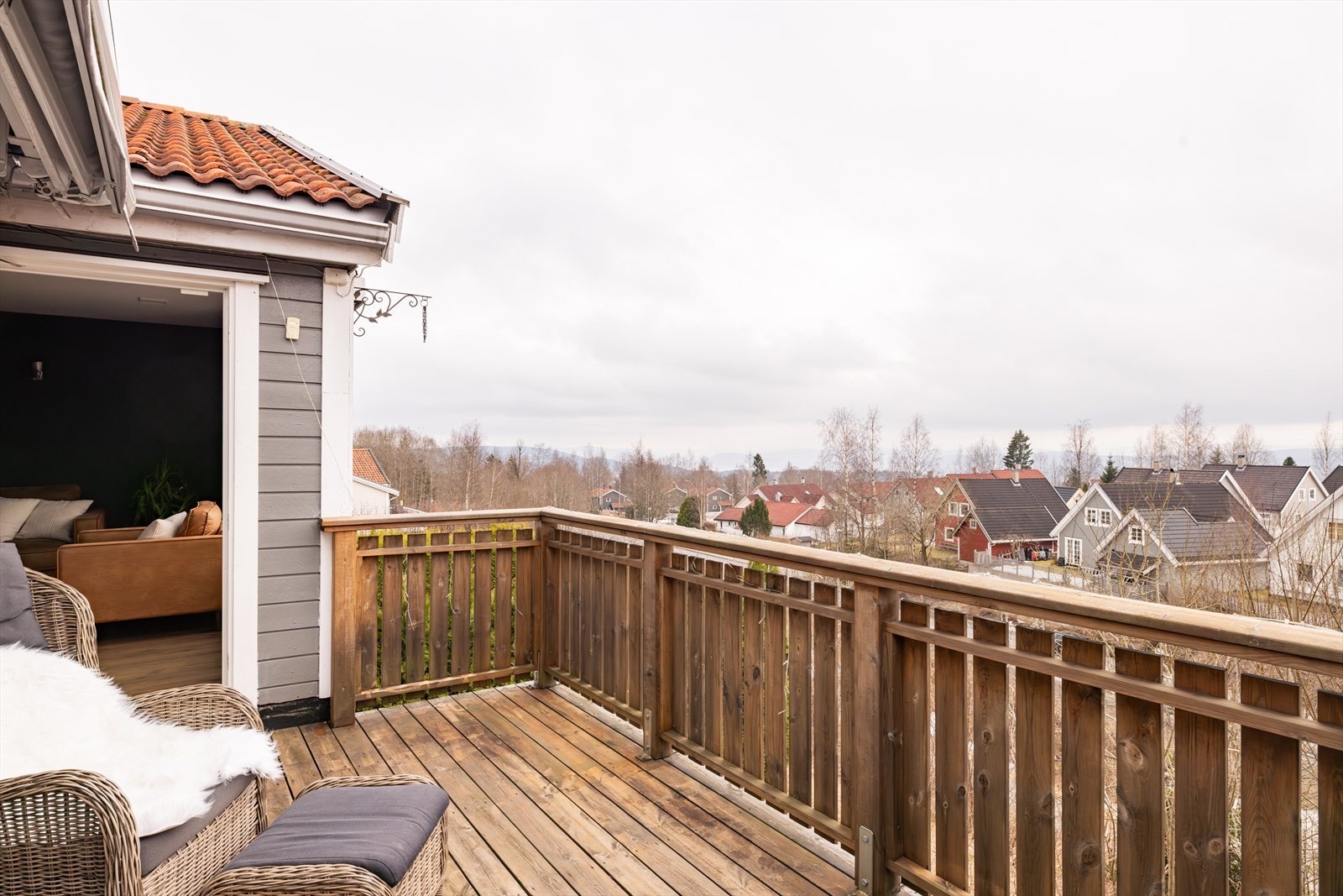 Leiligheten ligger i rolige omgivelser på Tranby, med kort vei til både natur og servicetilbud. Galleribilde