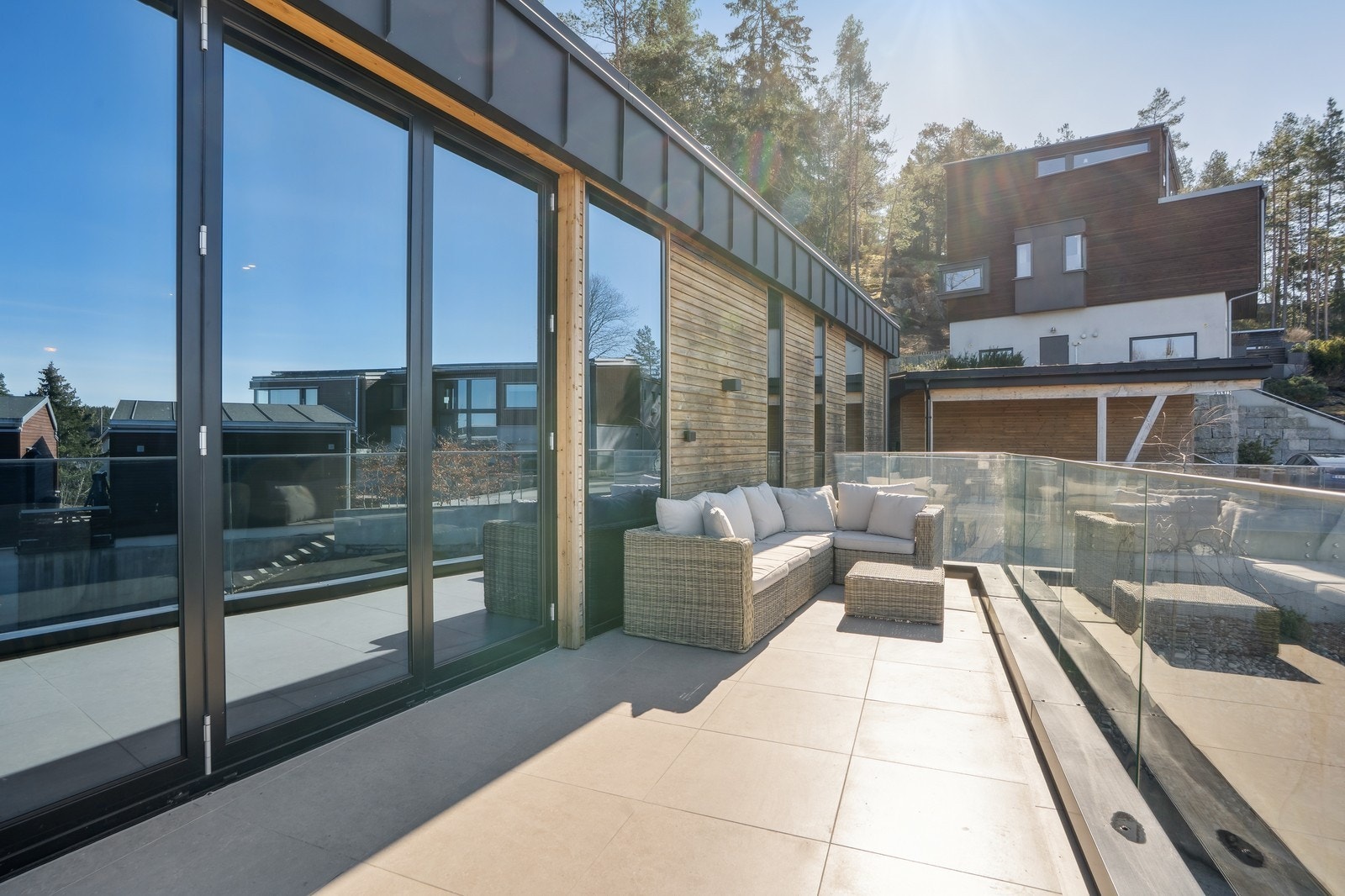 Terrasse fra hovedplan Galleribilde