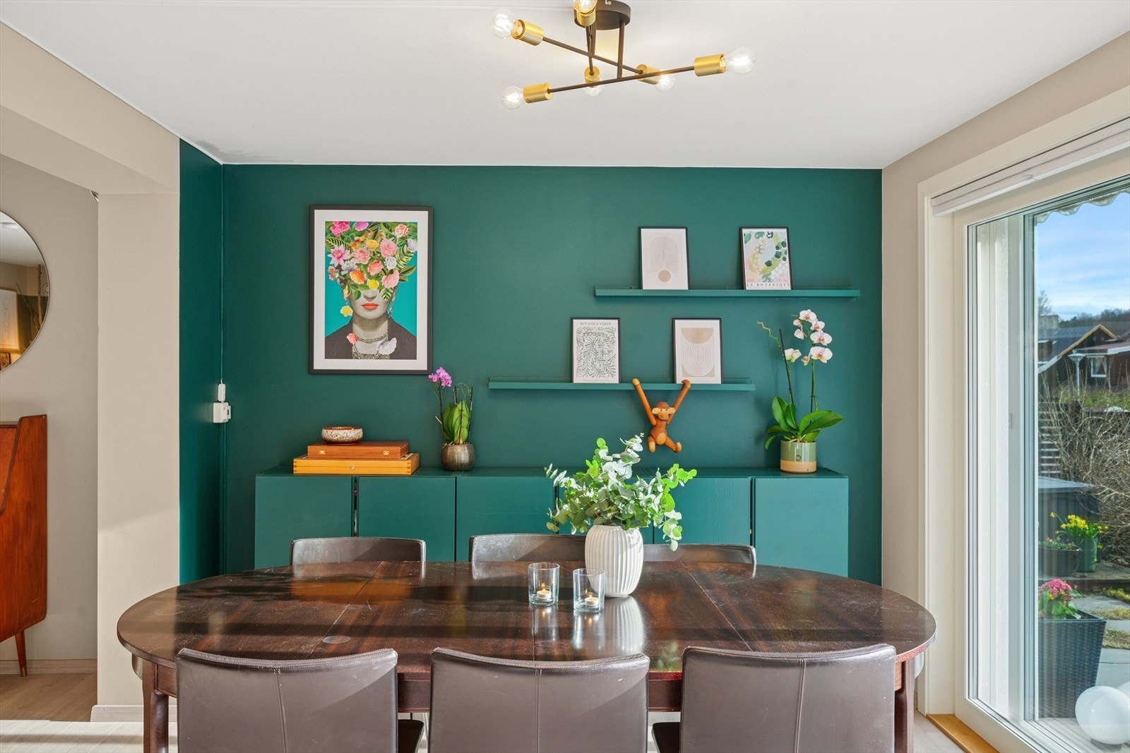 Det er god plass til spisebord. Galleribilde