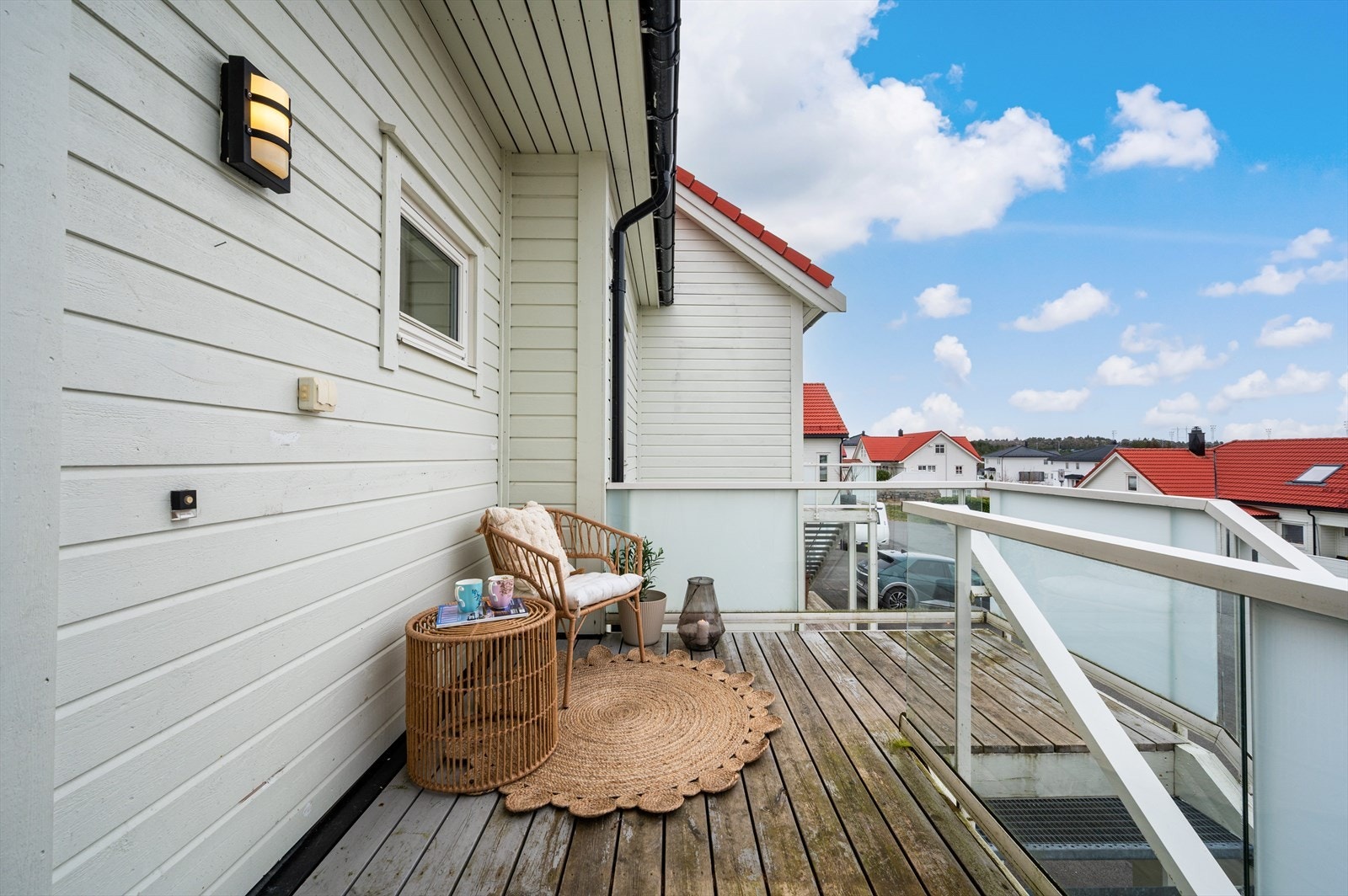 - Ved inngangspartiet har man også en balkong på 7,7m² - Galleribilde