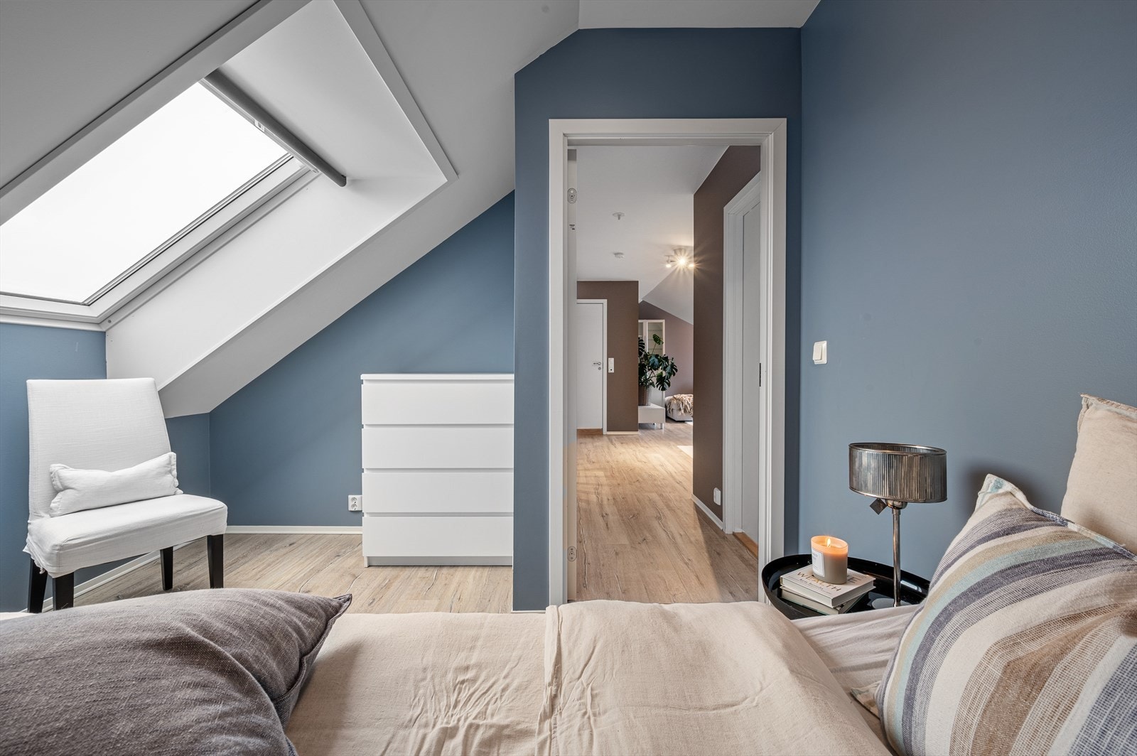 - Rommet passer perfekt som barne- eller gjesterom - Galleribilde