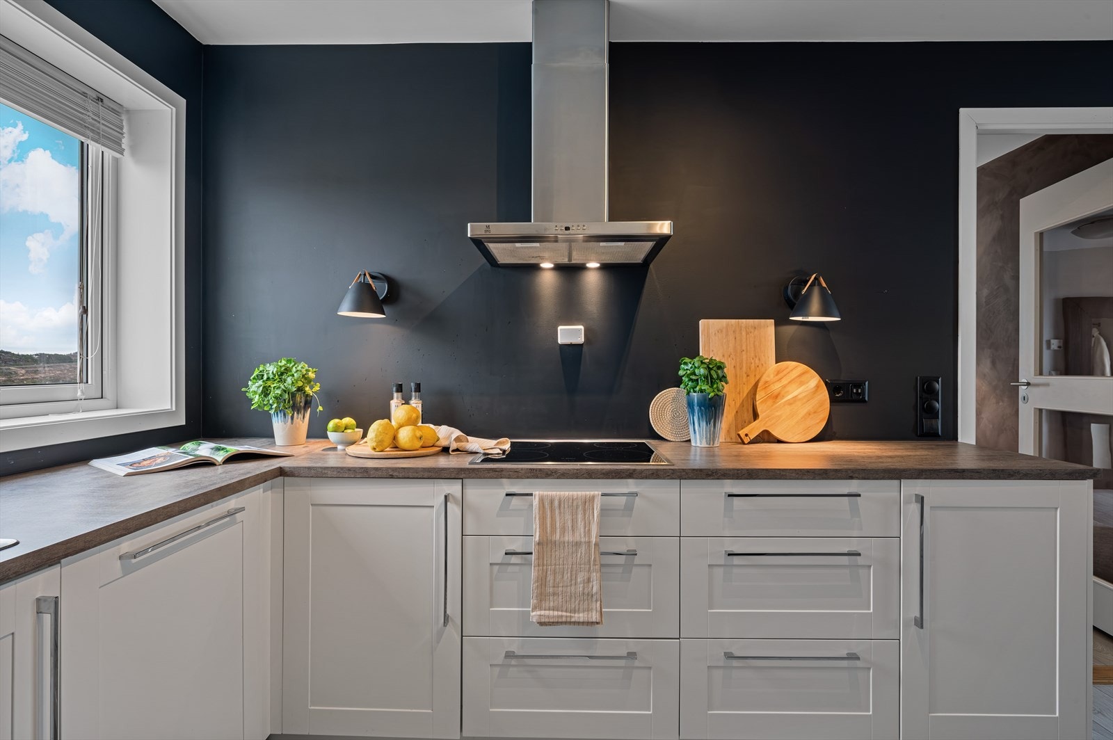 - Et praktisk og funksjonelt kjøkken som gjør matlagingen til en drøm! - Galleribilde