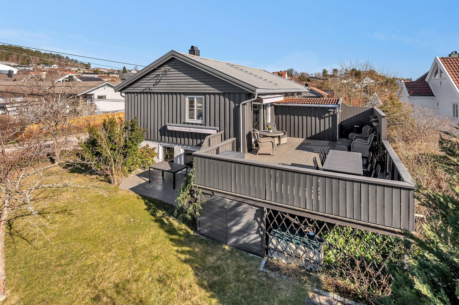 Sørmegleren ved Runar Høygilt har gleden av å ønske velkommen til Skolegata 36! Galleribilde