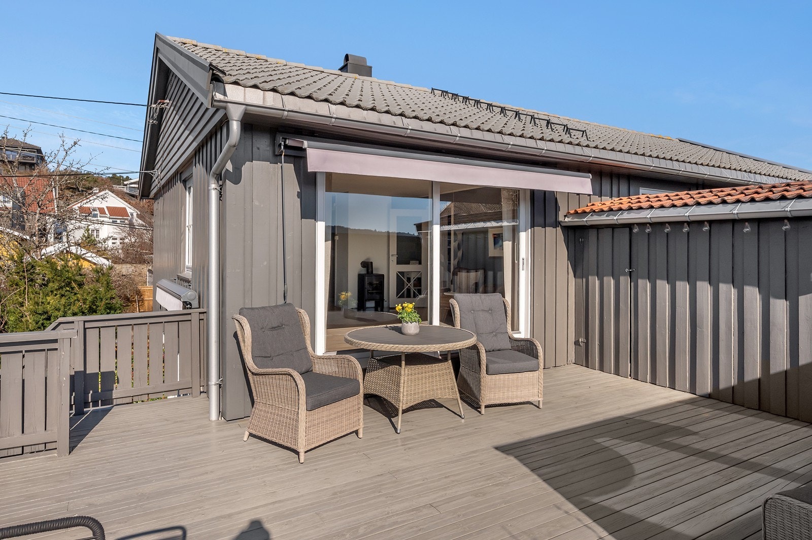 Markise for de ekstra varme sommerdagene Galleribilde