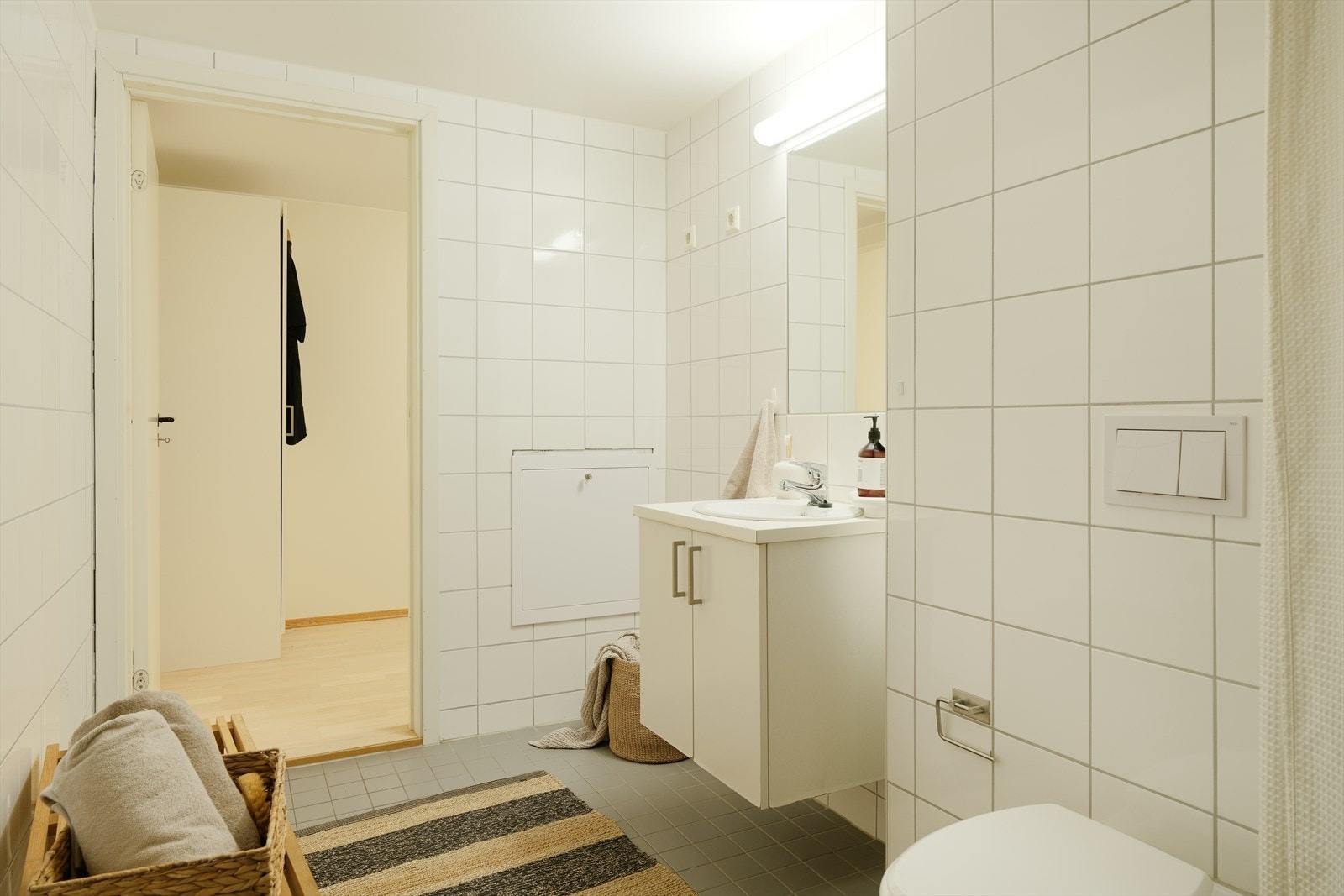 I hjørnet ved siden av servanten er det opplegg til vaskemaskin. Galleribilde