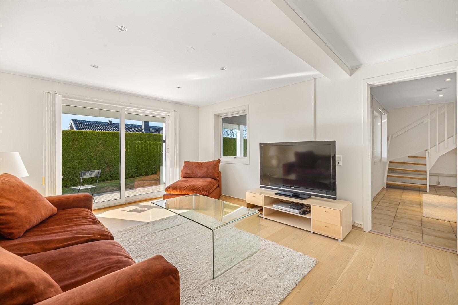 Den praktiske kjellerstuen kan også brukes som soverom Galleribilde