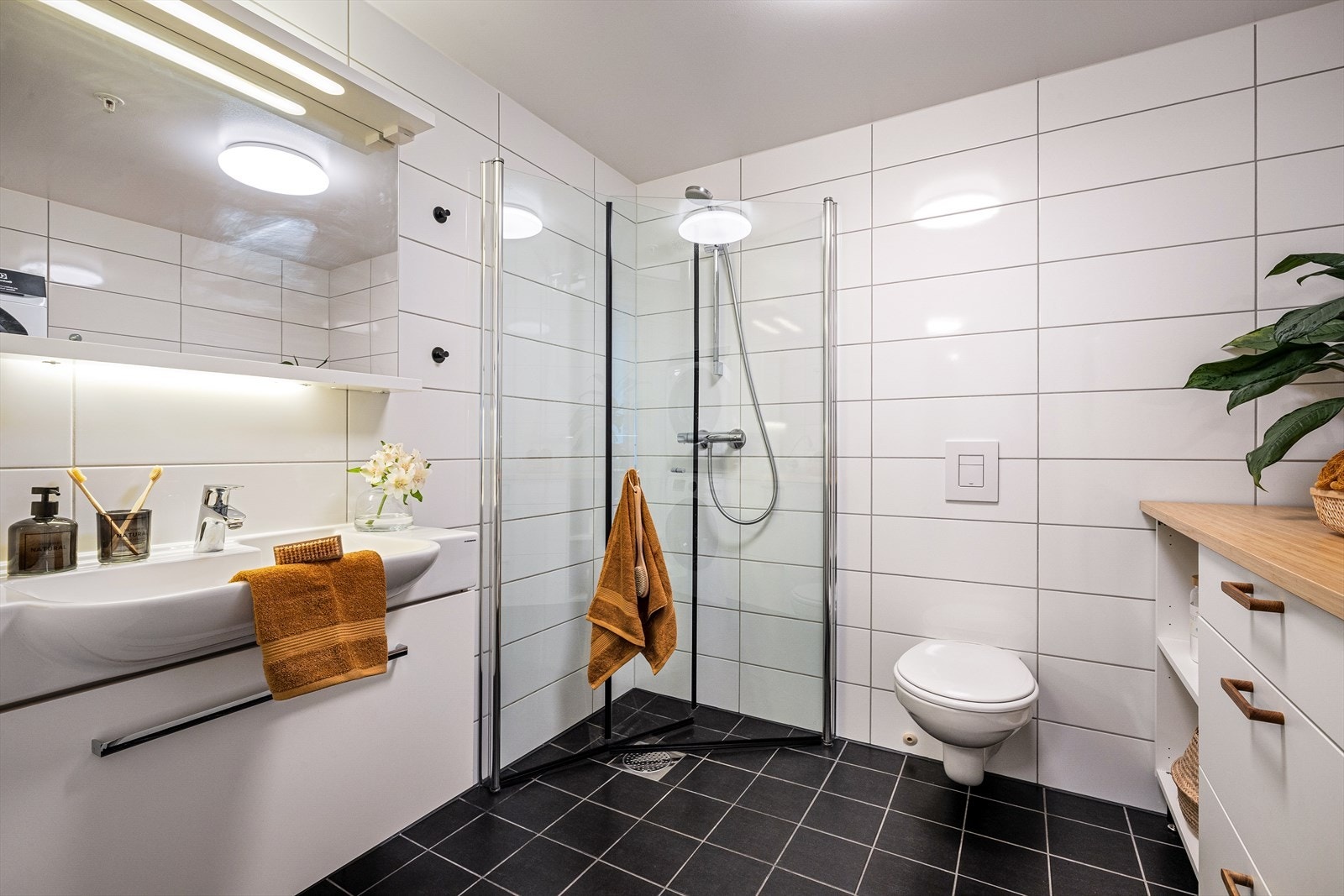 Pent helfliset bad. Galleribilde