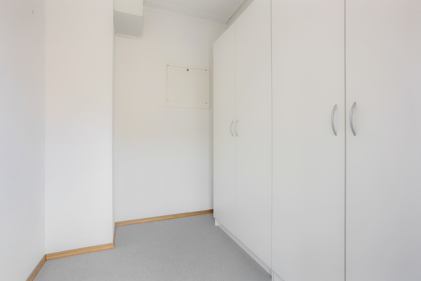 Sportsbod ved inngangspartiet Galleribilde