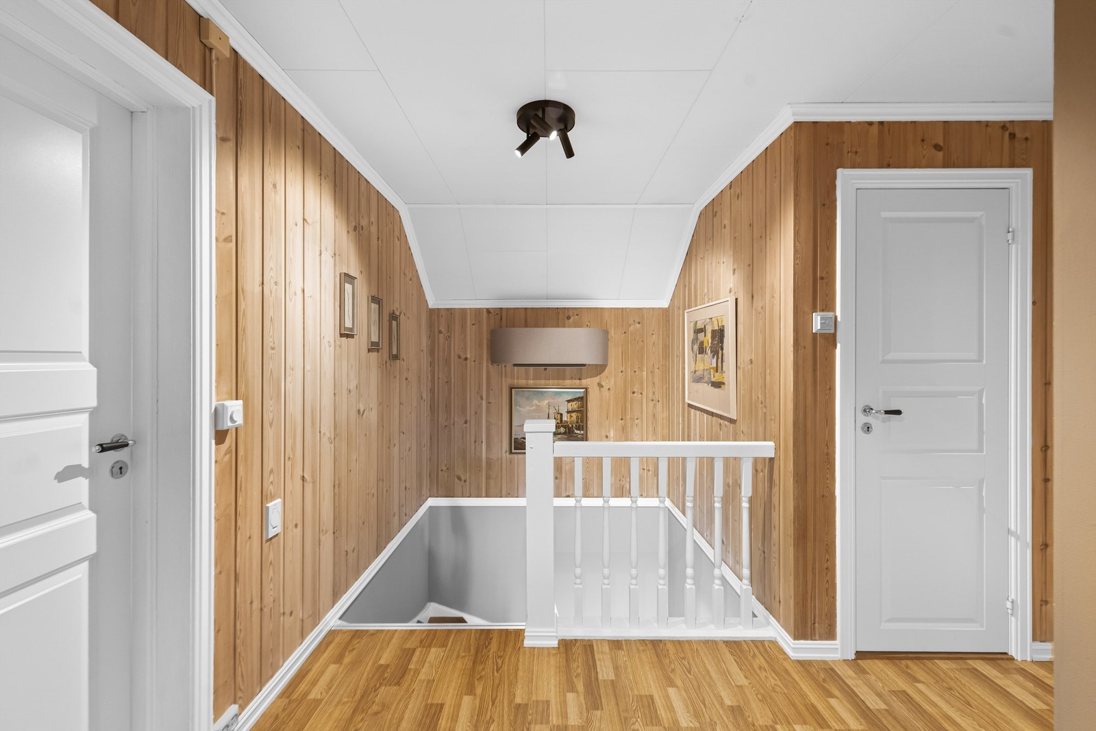 Montert varmepumpe i trappegangen. Galleribilde