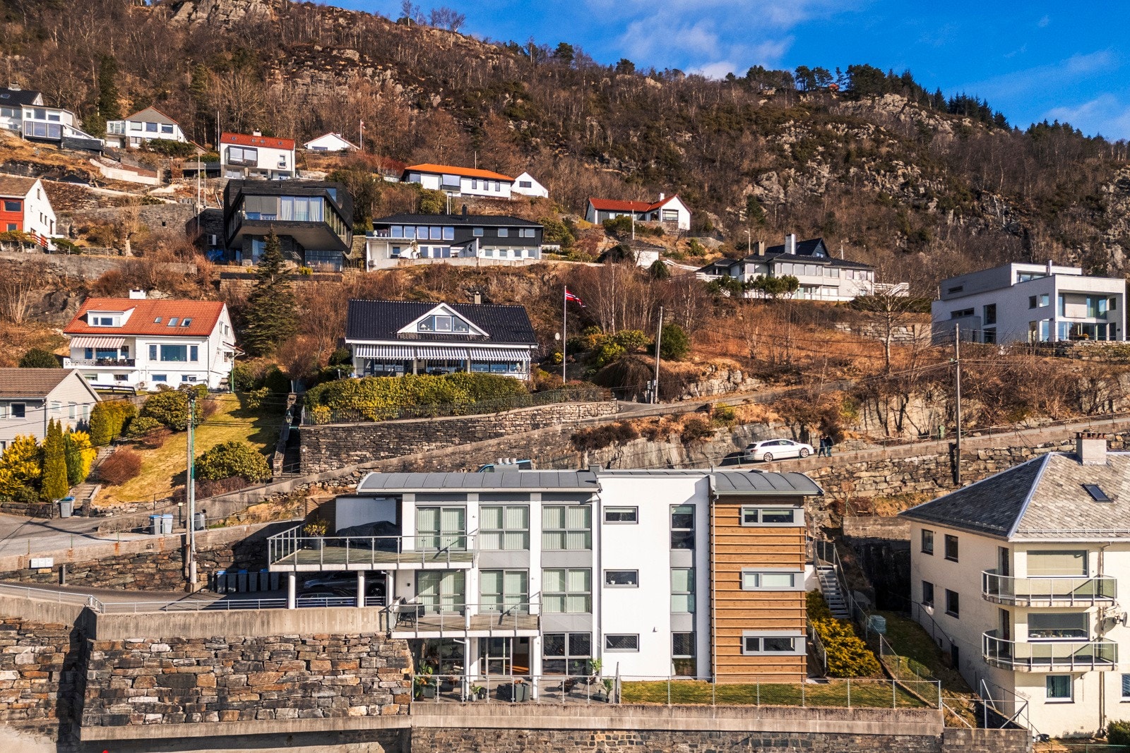 - Leiligheten er innholdsrik med god planløsning som kan passe for de fleste livssituasjoner - Galleribilde