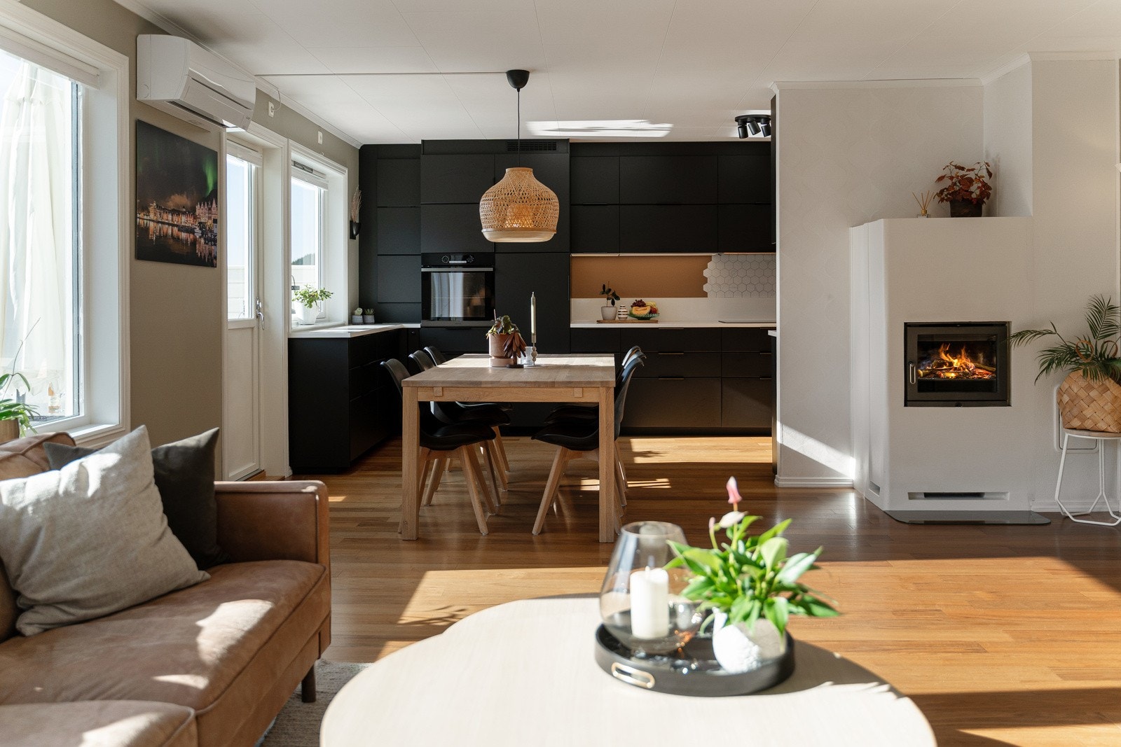 Rommet henter også varme via varmepumpe Galleribilde
