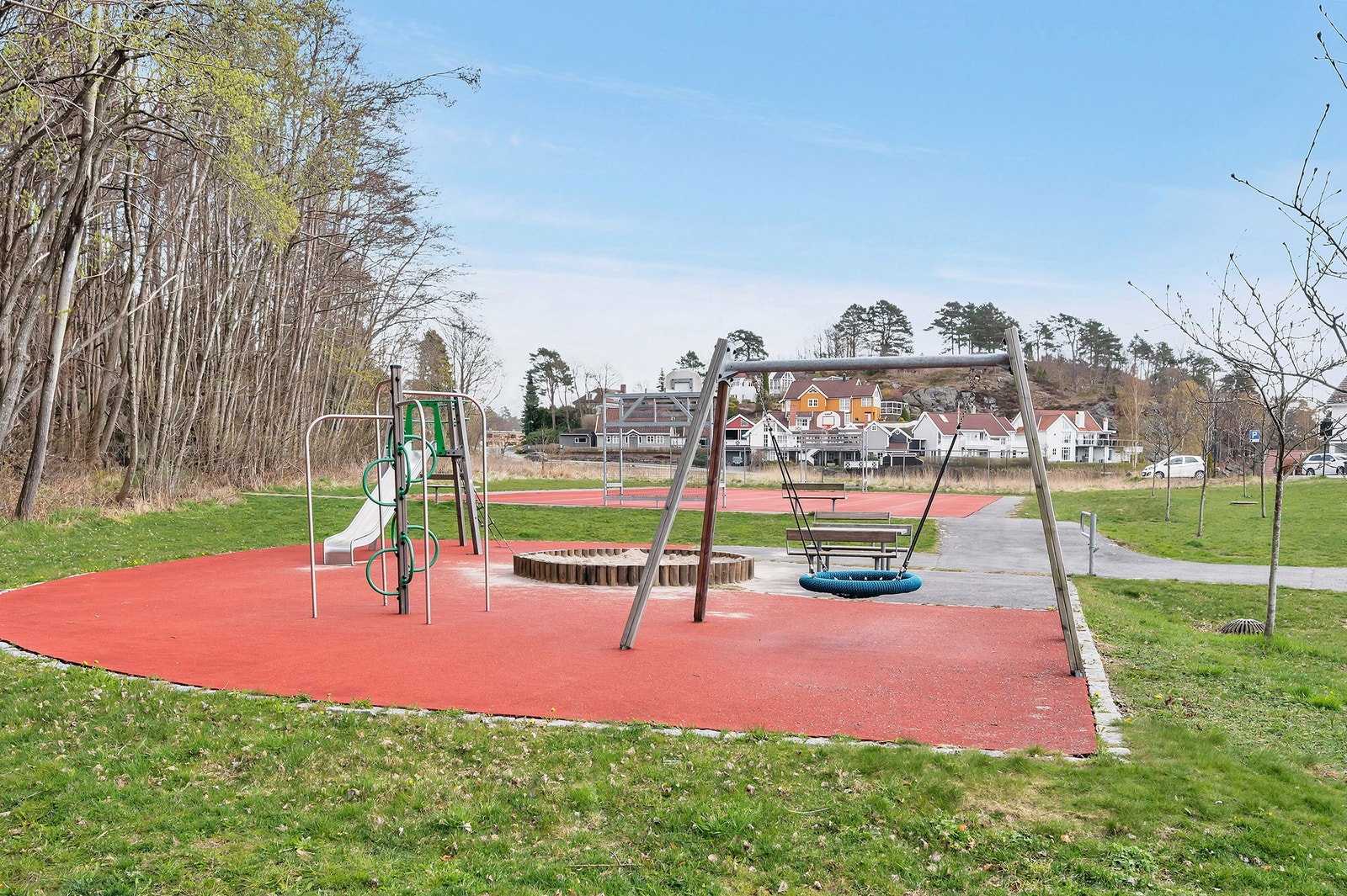 Lekeplass i nærområdet Galleribilde
