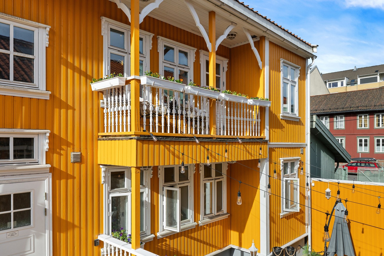 Et historisk bygg som det ikke finnes mange av - denne villaen har en sjel og sjarm av det sjeldne. Galleribilde