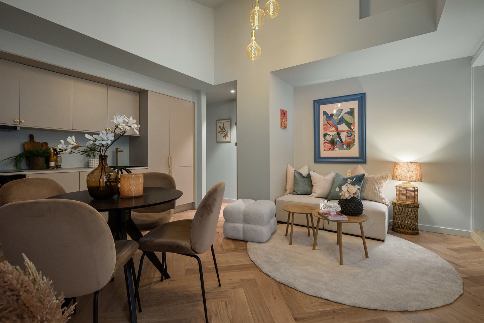 Imponerende takhøyde opptil 3,7 meter. Egen innvendig bod på 7 m2 gulvareal. Galleribilde