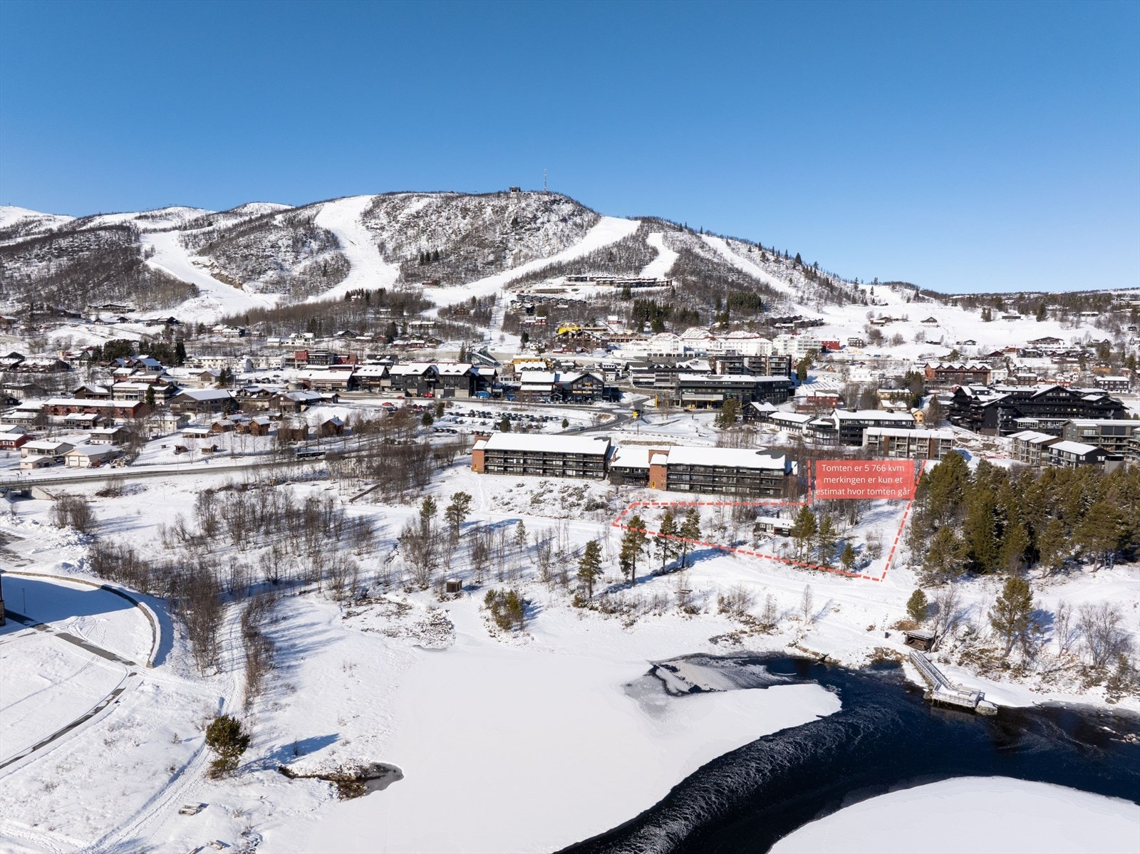 Skurdalsvegen 18 - Tomten er på 5 766 kvm - merking av tomten er kun et estimat Galleribilde