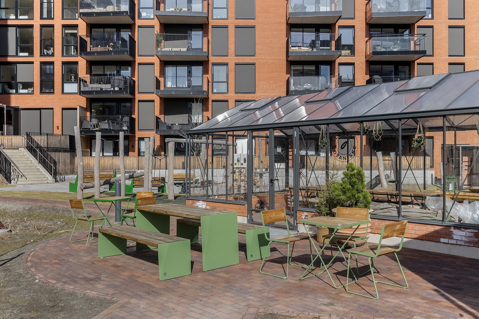 Gårdsrommet Galleribilde