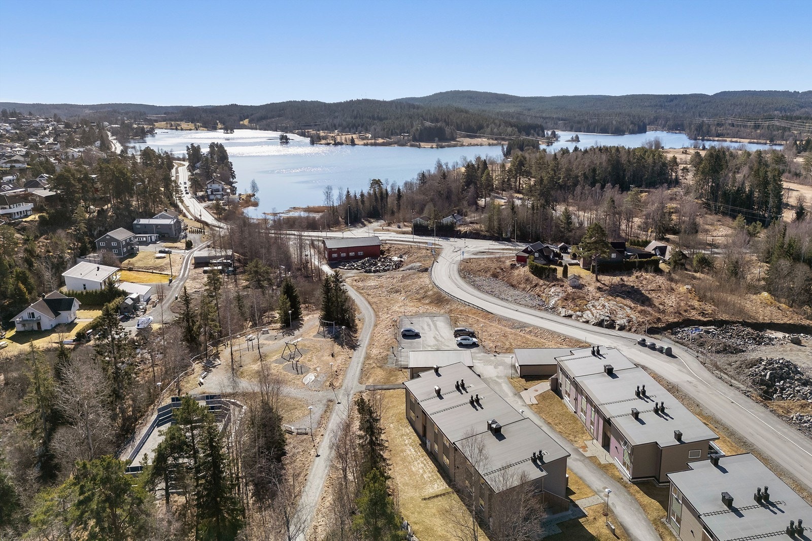 Et rolig boligområde med nærhet til Østmarka med sti- og løypenett, bade- og fiskevann Galleribilde