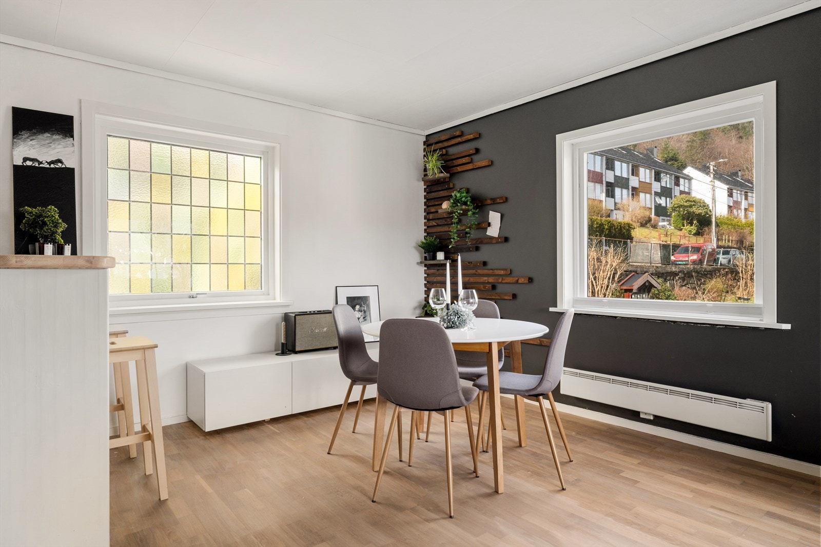 Naturlig plassering av spisesone. Galleribilde