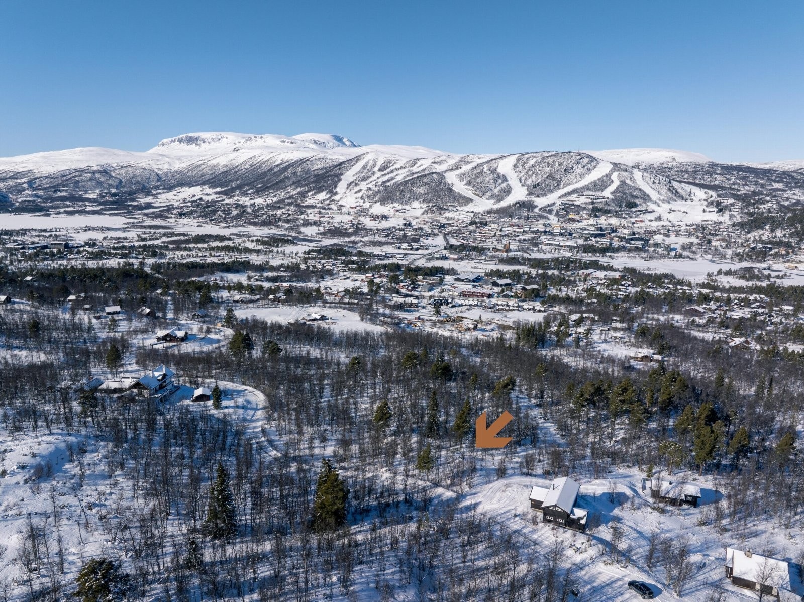 I dette smørøyet befinner altså tomten seg, Galleribilde