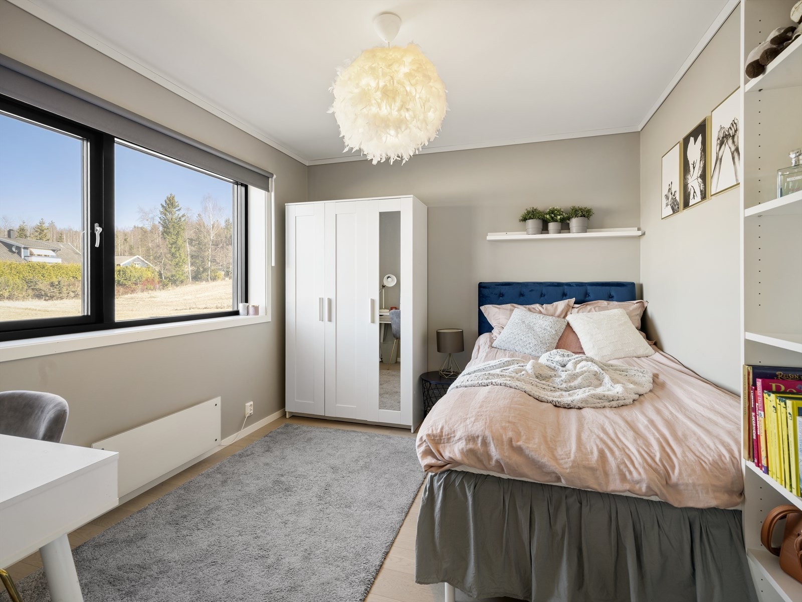 Soverom i boligens 1.etasje. Galleribilde