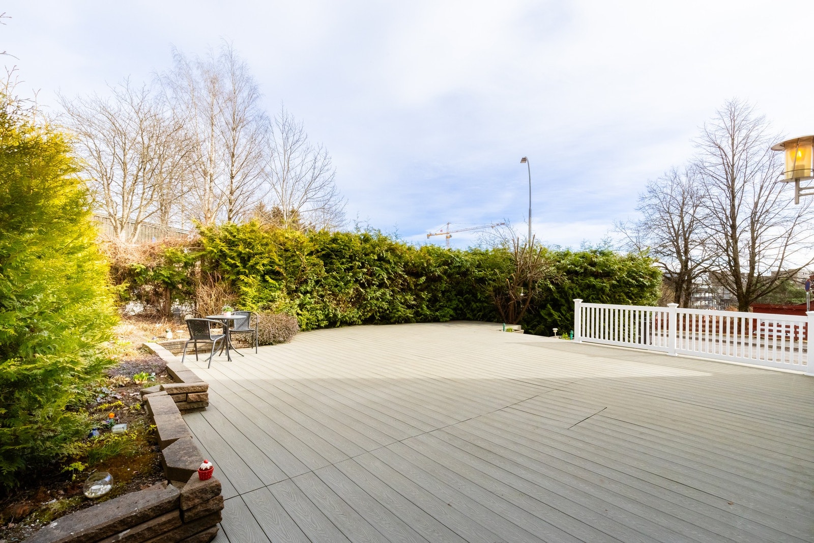 Denne uteplassen oppleves også privat og godt skjermet for innsyn. Galleribilde