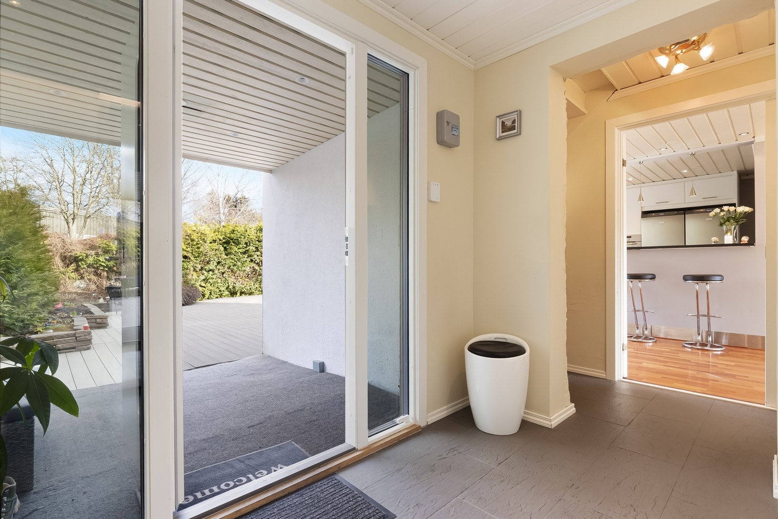 Velkommen til det som kan bli deres nye hjem for deg og din familie! Galleribilde