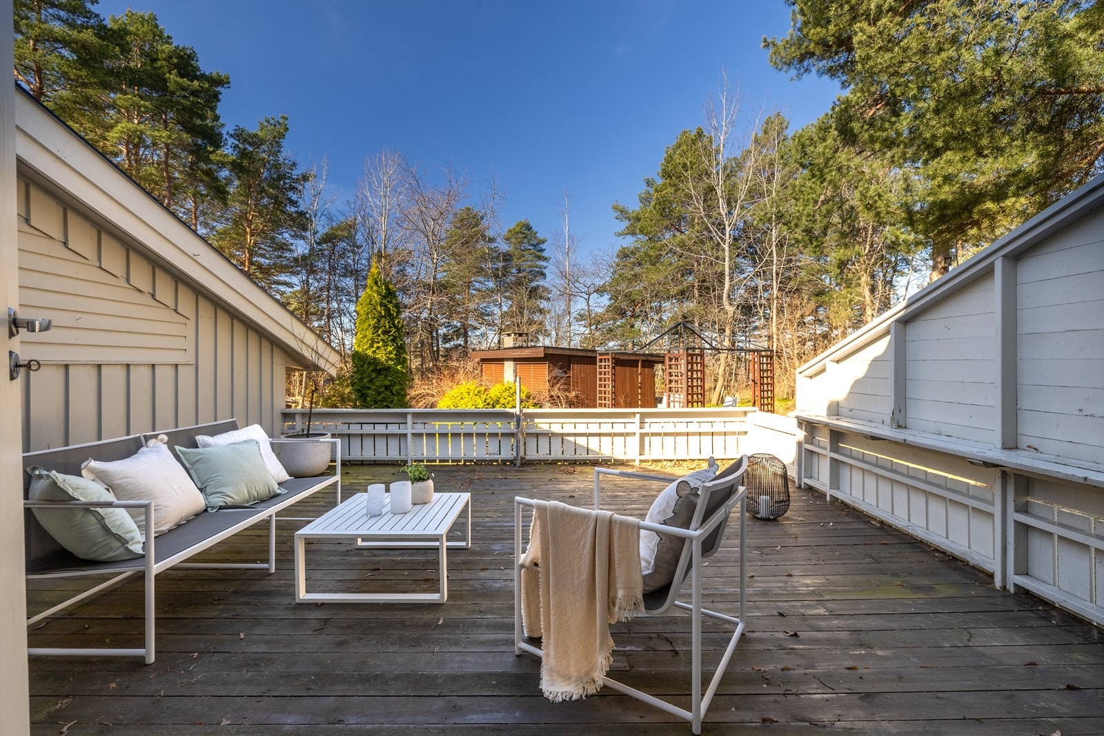 Nyt varme sommerkvelder ute Galleribilde