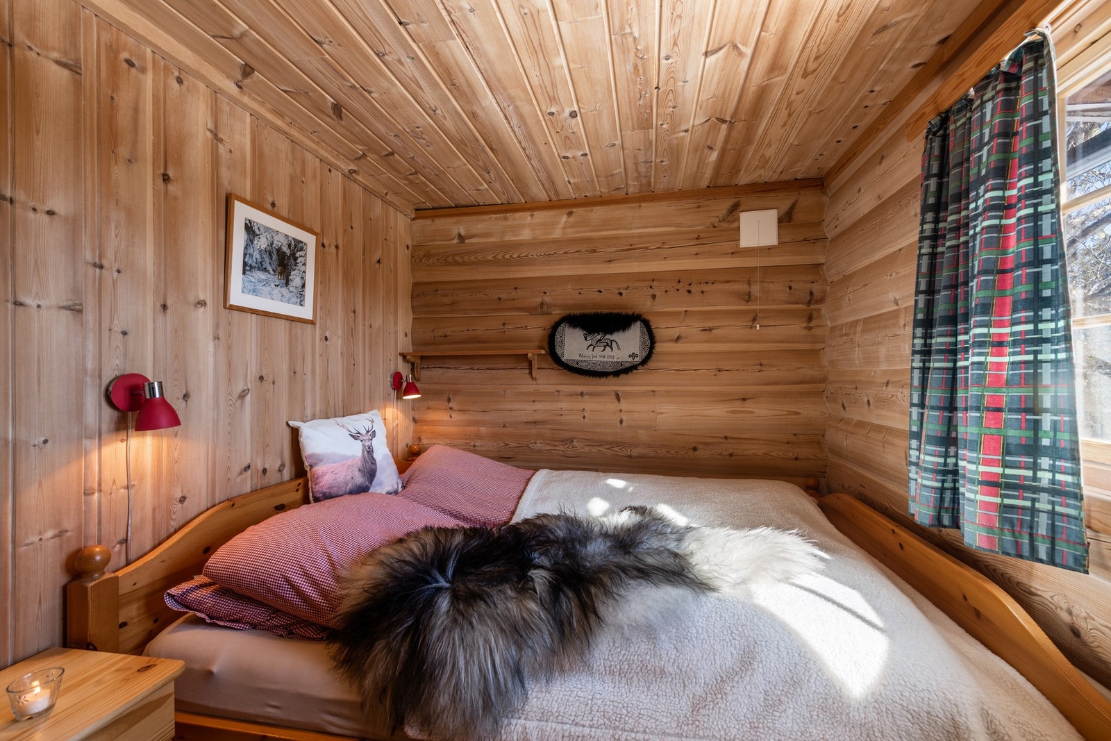 Hytten har tre romslige soverom. Galleribilde