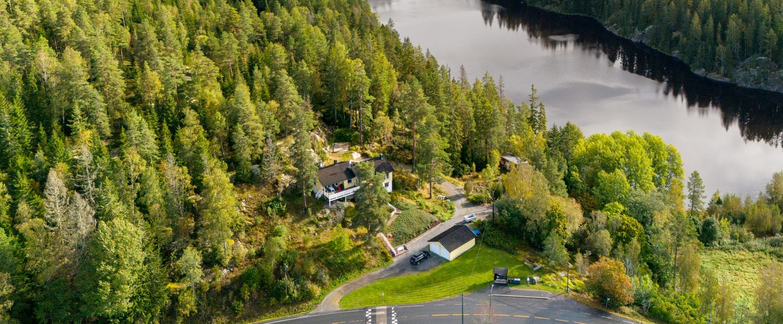 Velkommen til Siggerudveien 675.
Stor eiendom med tilgang til Buvannet/Bogervannet Galleribilde