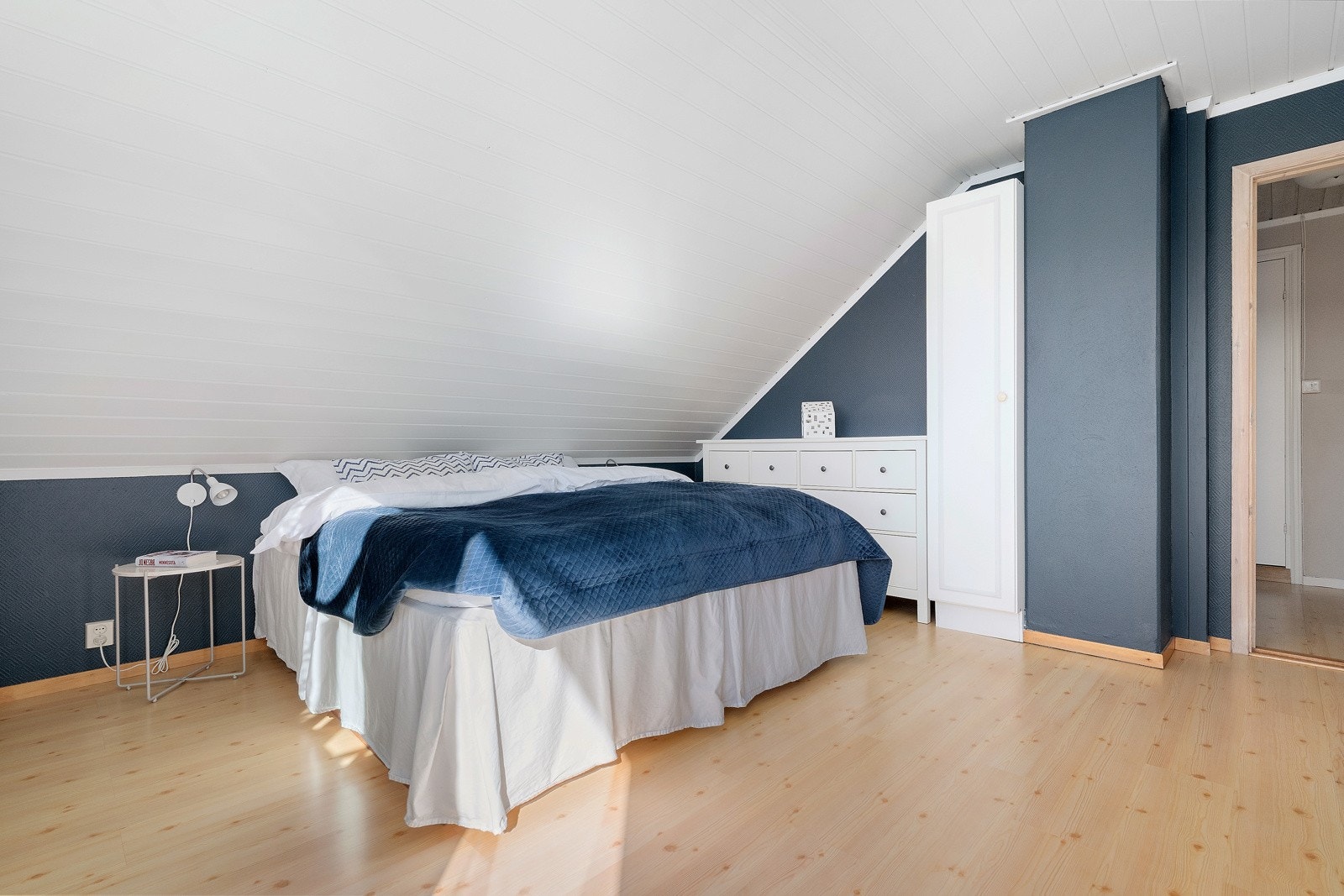 Hovedsoverommet er av ekstra god størrelse. Galleribilde