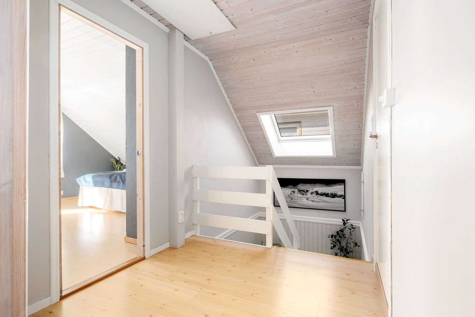 Trappegang 2. etasje. Galleribilde