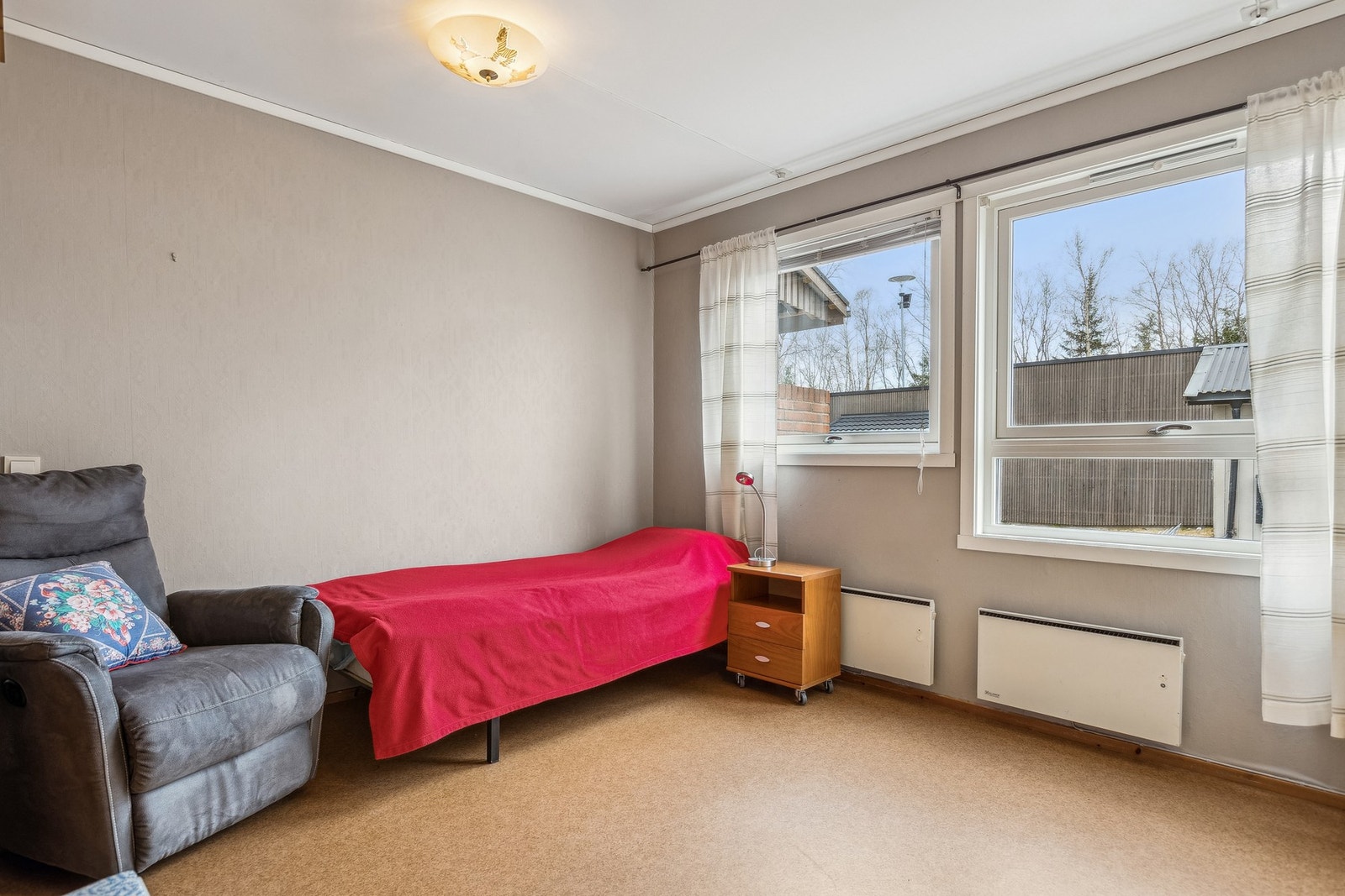 Soverommene er malt i behagelige, tidsriktige farger. Galleribilde