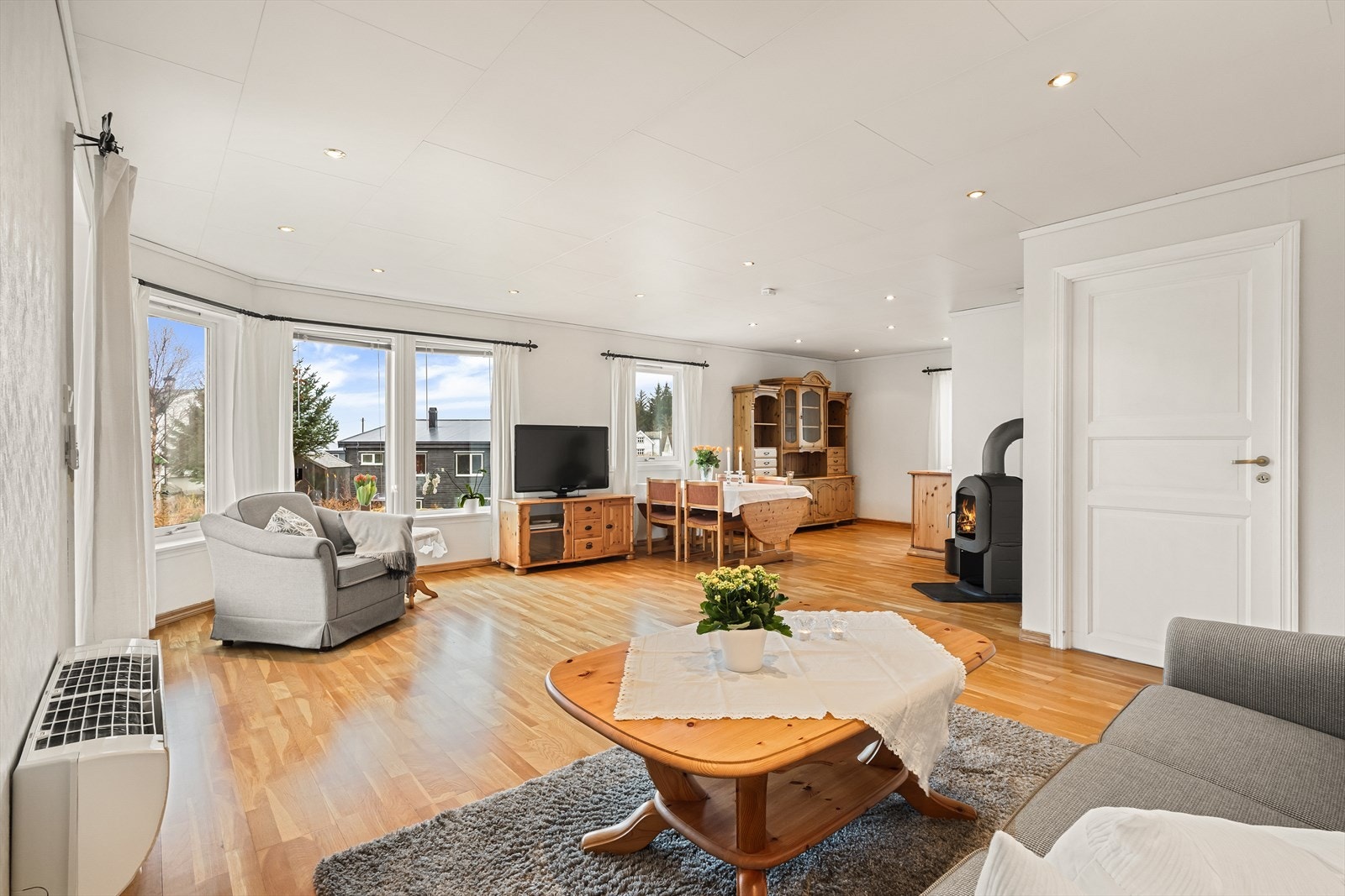 Det er også varmepumpe luft til luft i stuen. Galleribilde