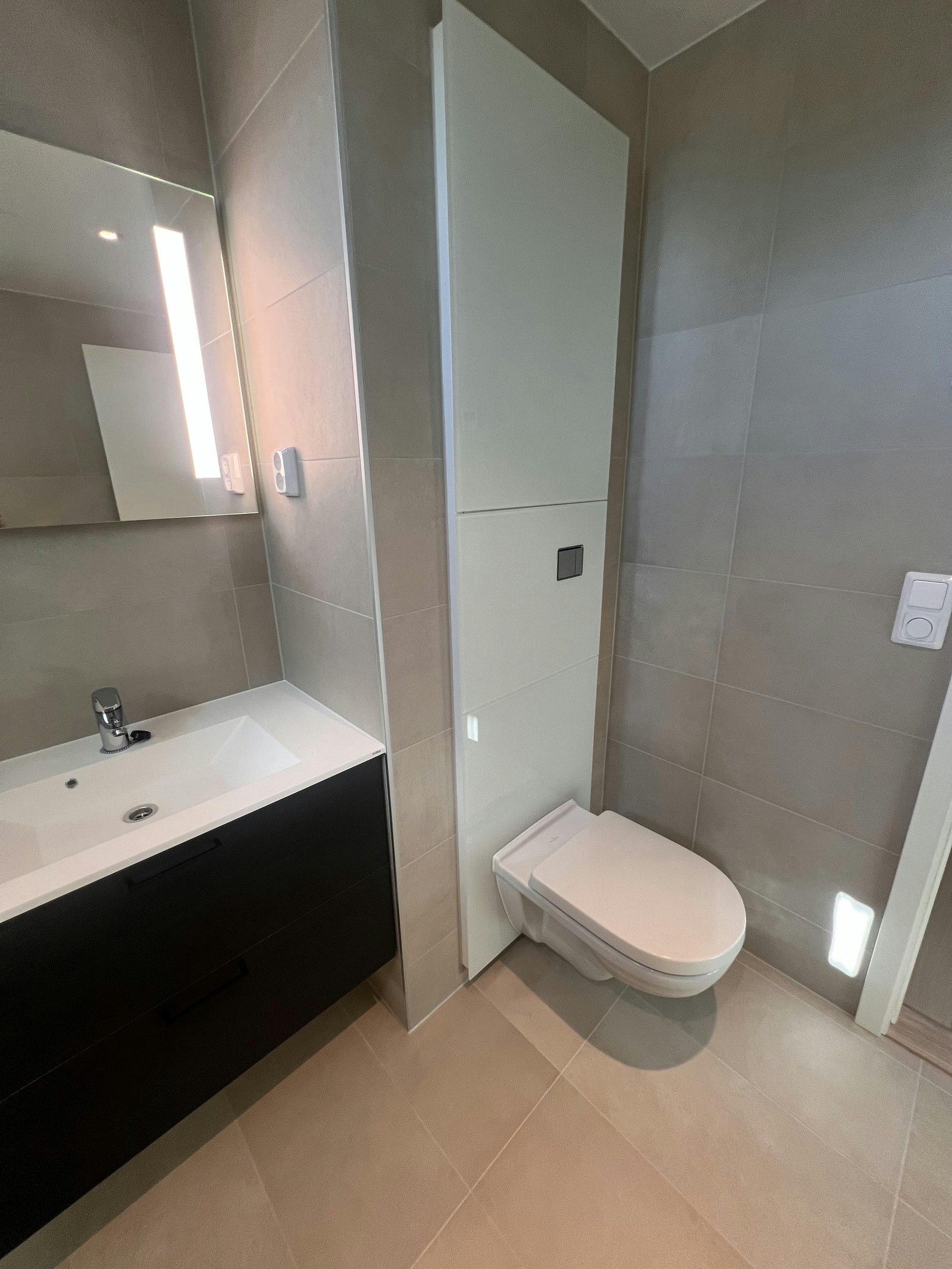 Leiligheten er ledig for leie fra 01.08.2025. Galleribilde