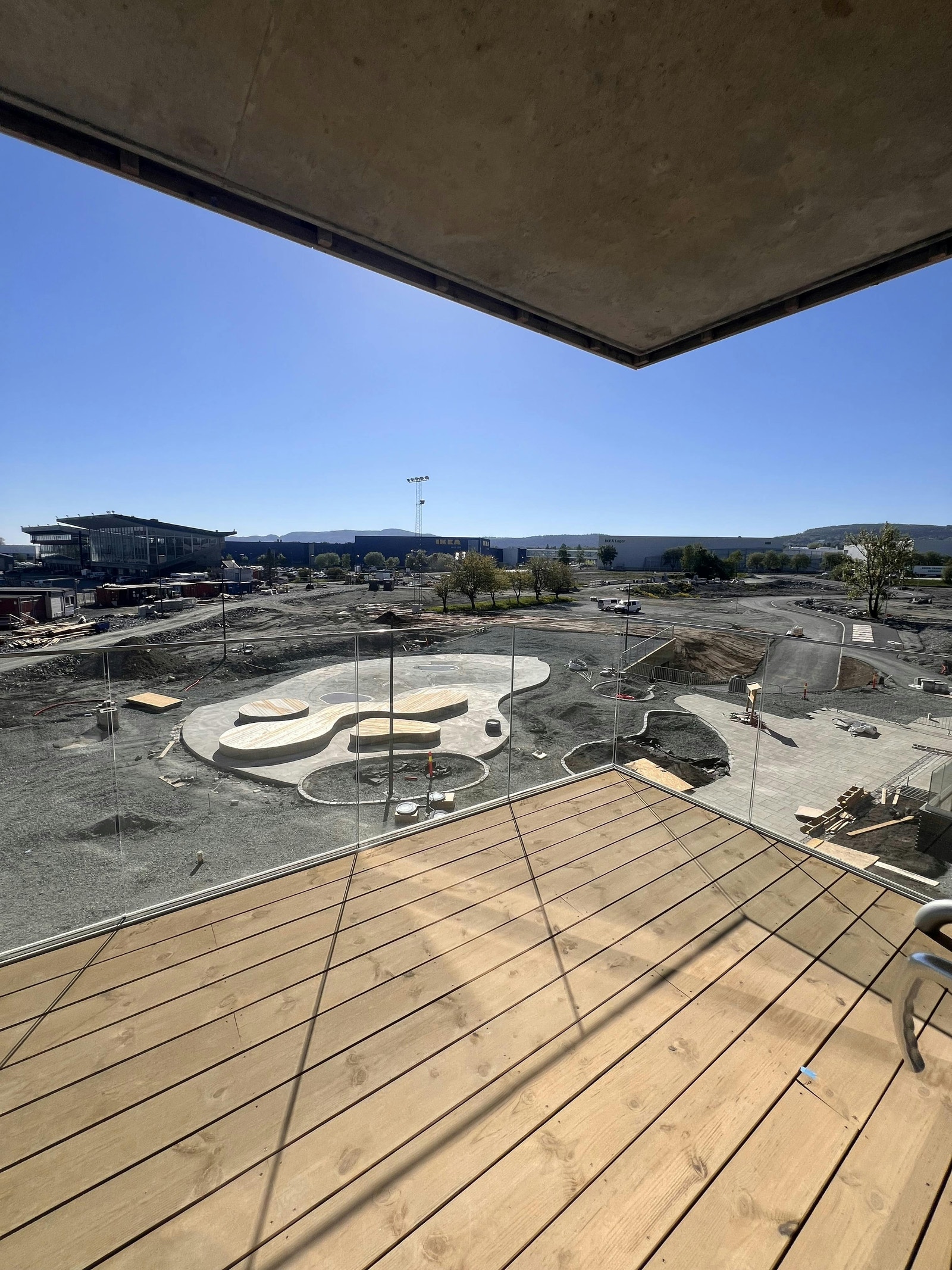 Kort vei til bl.a. bussforbindelser og Sirkus Shoppingsenter. Galleribilde