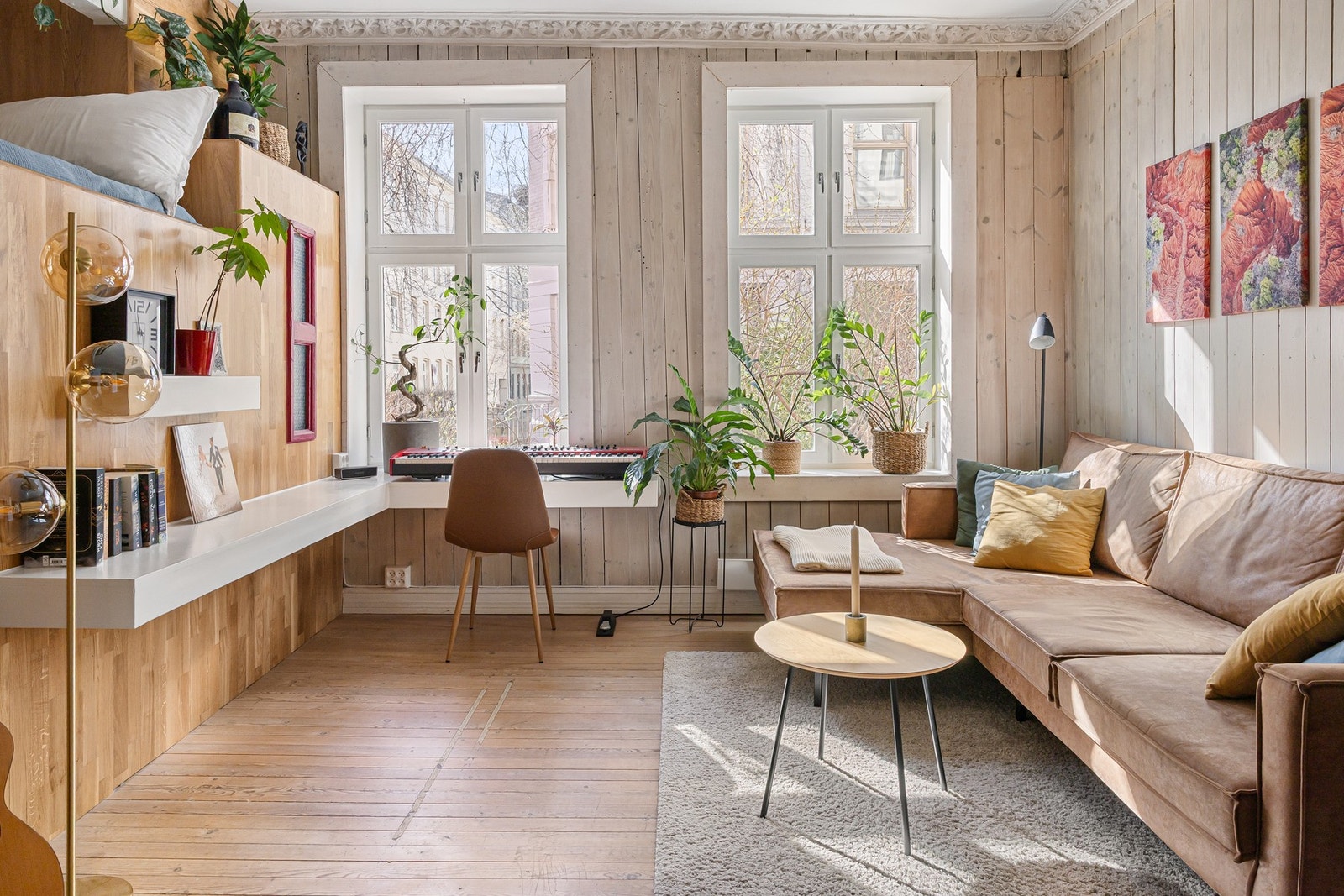 Stuen har mange fine løsninger og detaljer. Galleribilde