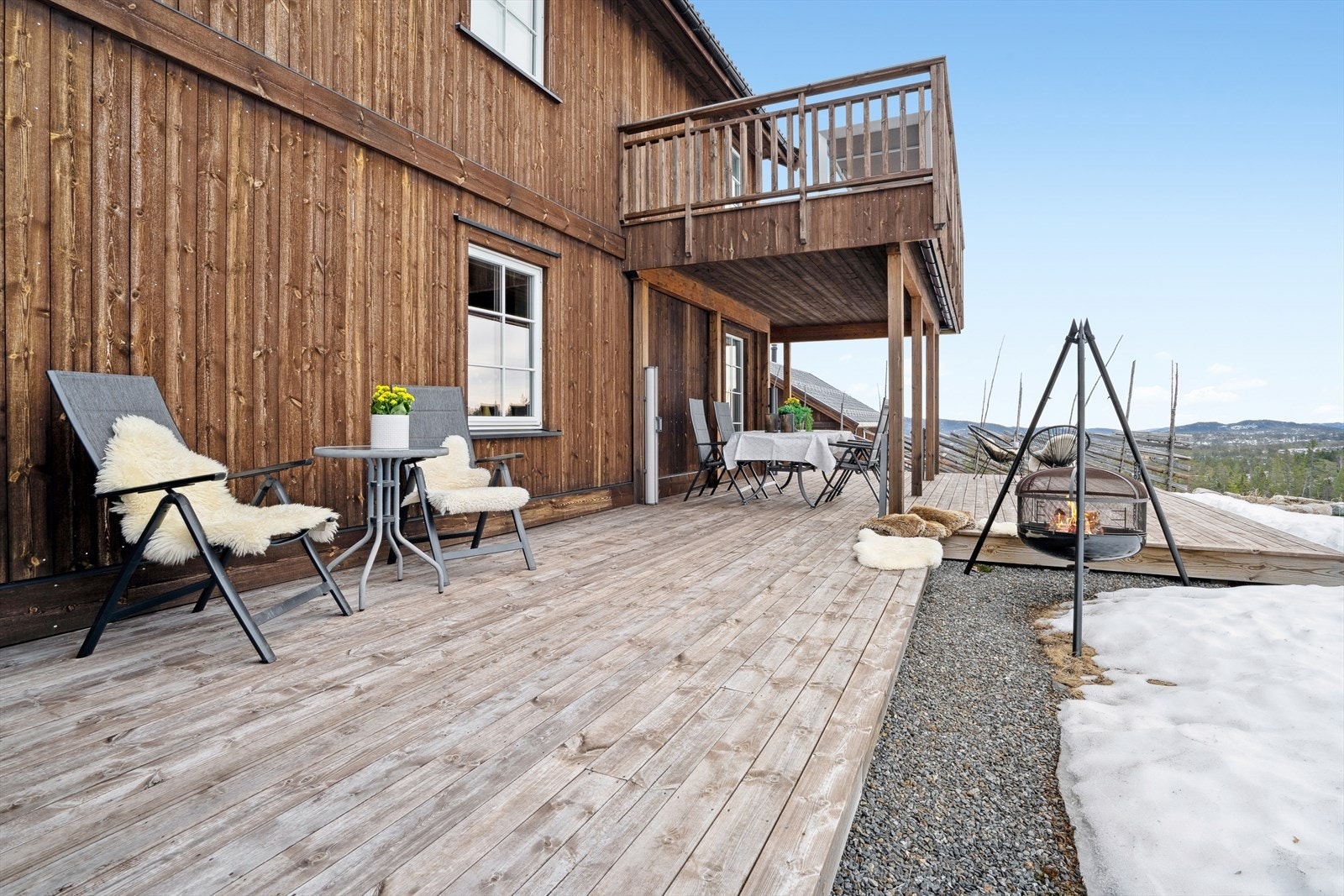 Her ligger alt til rette for å nyte solrike dager utendørs. Galleribilde