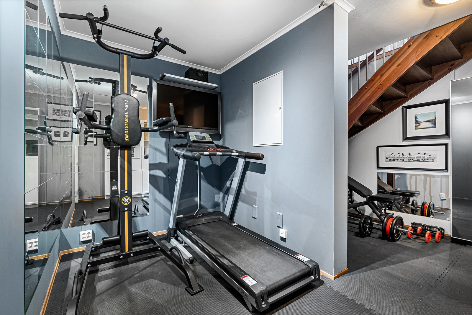 Det er laget til treningsrom i underetasje Galleribilde