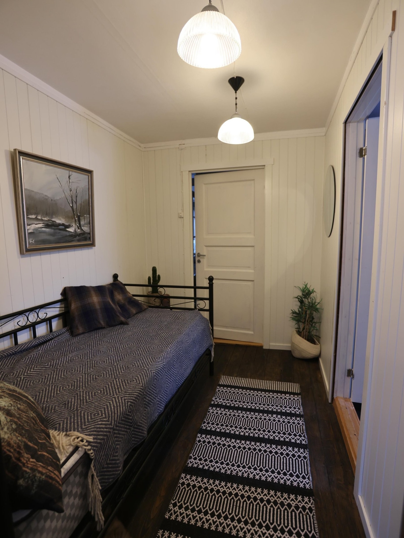 Mellomgang/ soverom Galleribilde