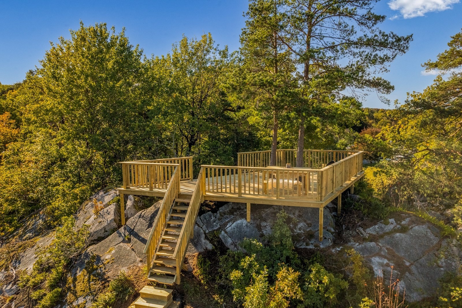 Her kan du nyte solen skjermet og hyggelig. Galleribilde