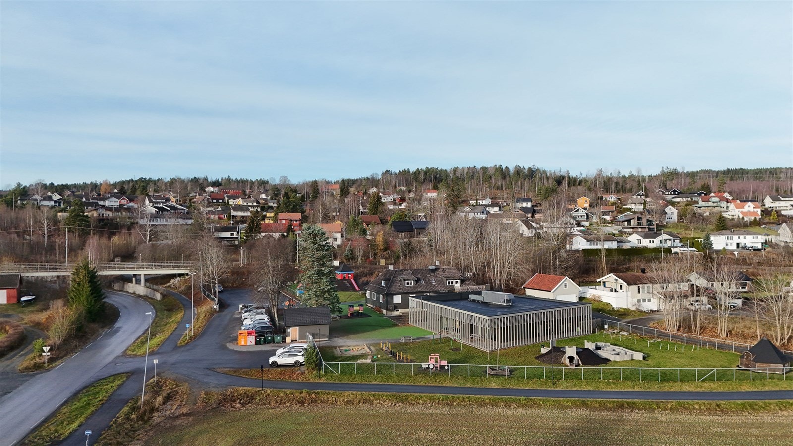 Fiskum-panorama-Trollstua-barnehage-Darbu Galleribilde