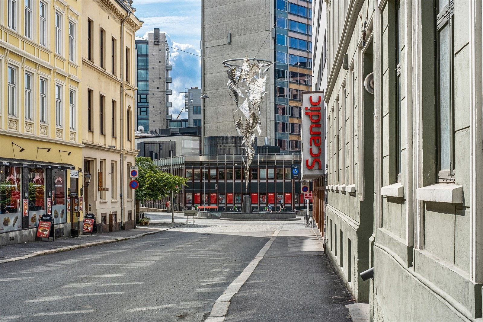 Nærområde - St. Olavs plass. Galleribilde