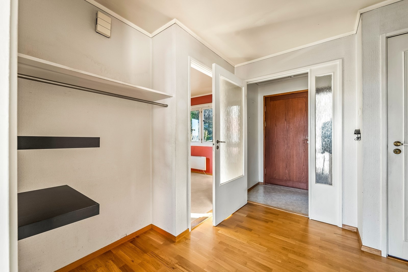 Inngangsparti. Galleribilde