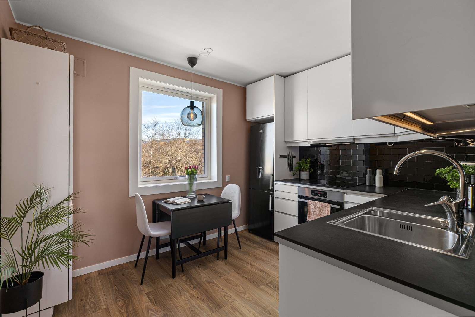 Stilfult Ikea kjøkken fra 2014 Galleribilde