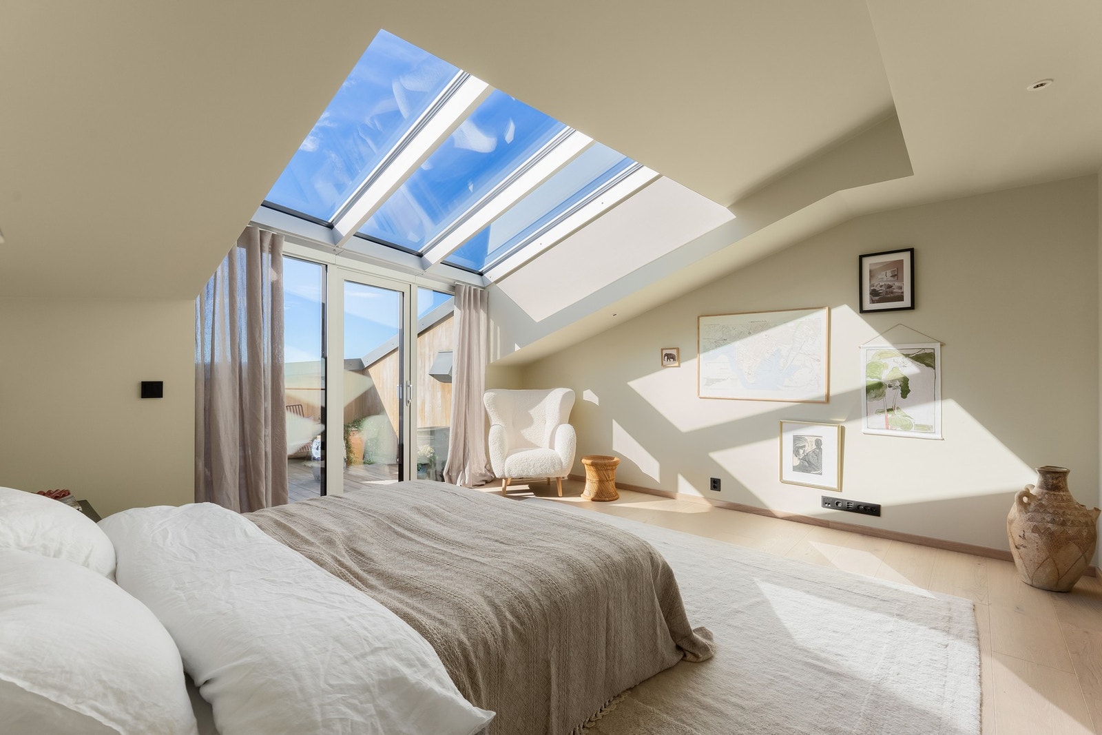 Hovedsoverom med god plass til møblering Galleribilde