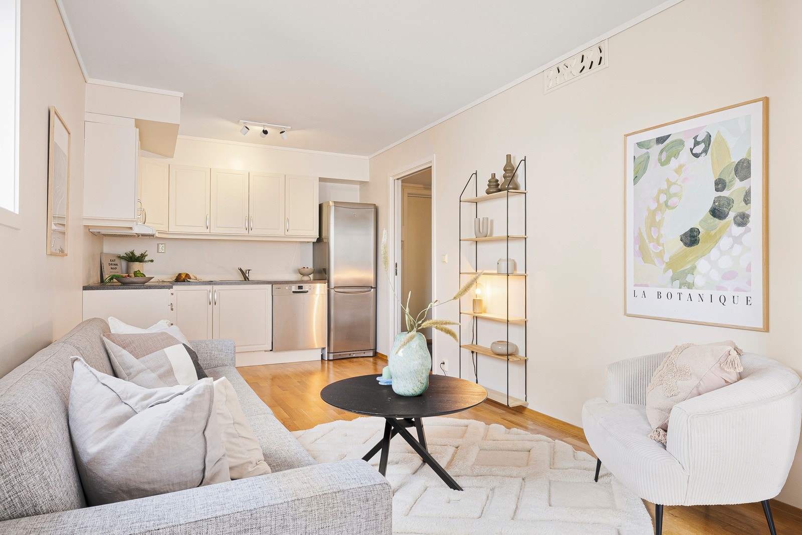 Varmtvann og varme til radiatoren er inkludert i felleskostnadene - Det gir ekstremt lave strømkostnader Galleribilde